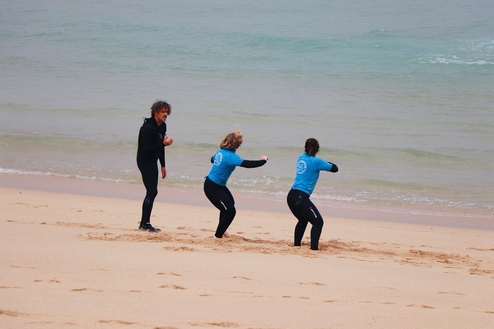 Surf lesson at Praia da Consolação